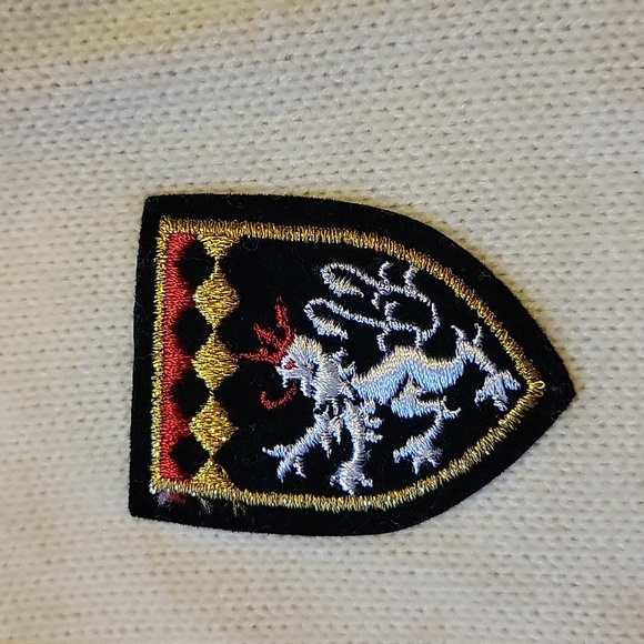 Vintage Glamour Knit Sweater Vest - Picture 10 of 12